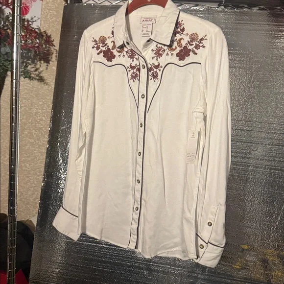 ARIAT WOMEN'S ELSA FLORAL EMBROIDERED LONG SLEEVE SNAP WESTERN SHIRT. XS - Picture 3 of 9
